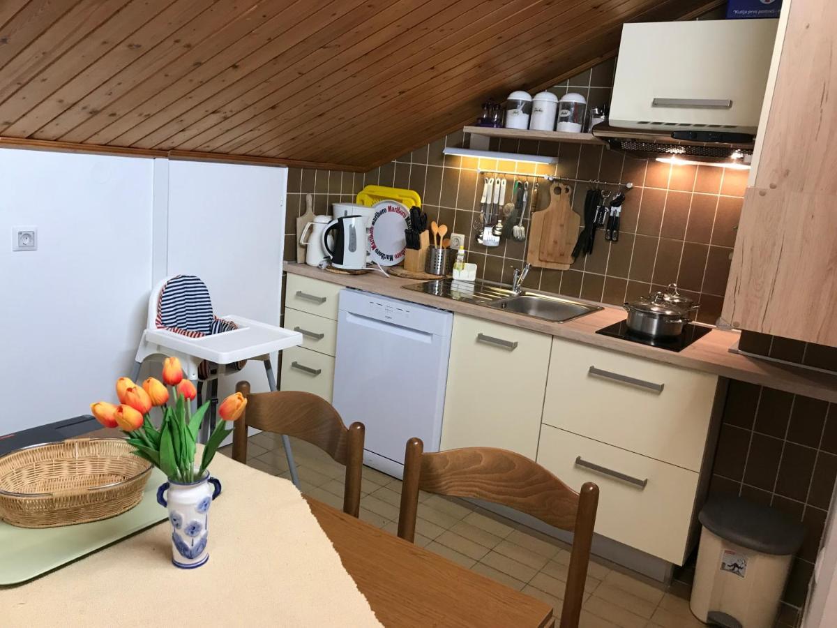 Family Apartments Vesna- 100 M Beach -Center ซริกเวนิซา ภายนอก รูปภาพ