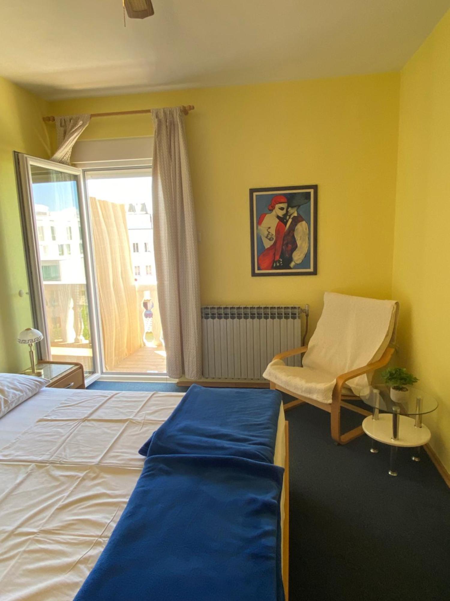 Family Apartments Vesna- 100 M Beach -Center ซริกเวนิซา ภายนอก รูปภาพ