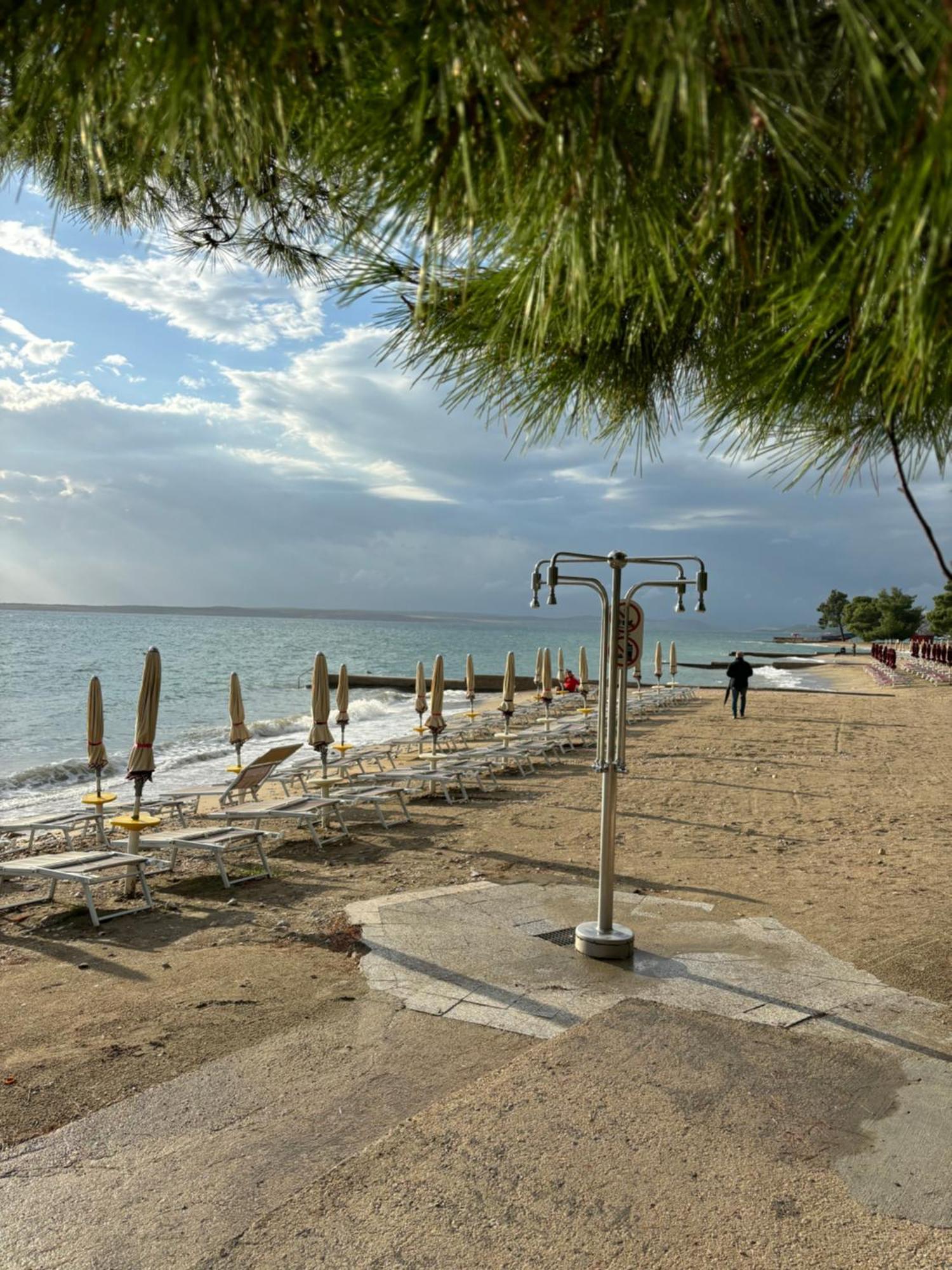 Family Apartments Vesna- 100 M Beach -Center ซริกเวนิซา ภายนอก รูปภาพ