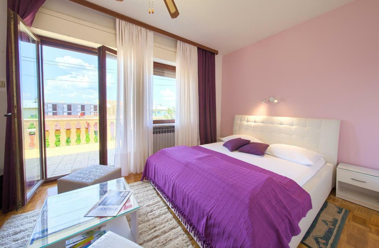 Family Apartments Vesna- 100 M Beach -Center ซริกเวนิซา ภายนอก รูปภาพ